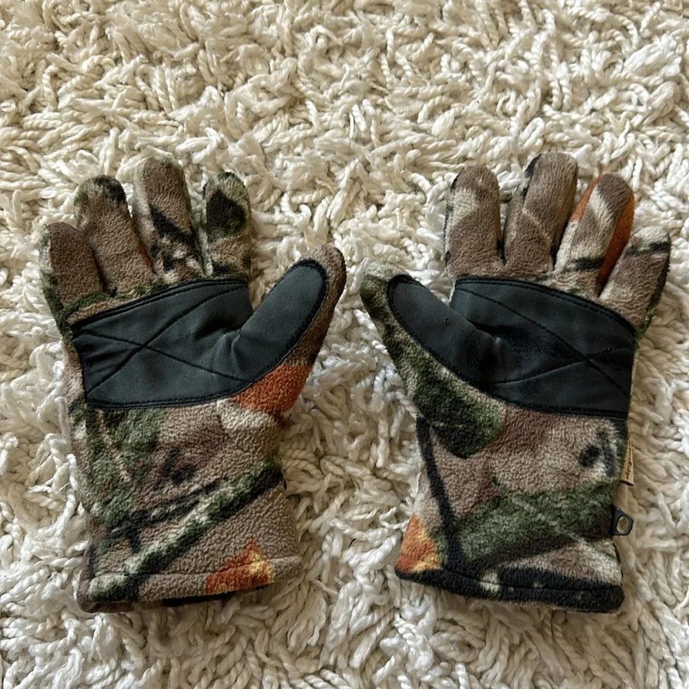 Outfitters Ridge Winter Youth Gloves Size Medium